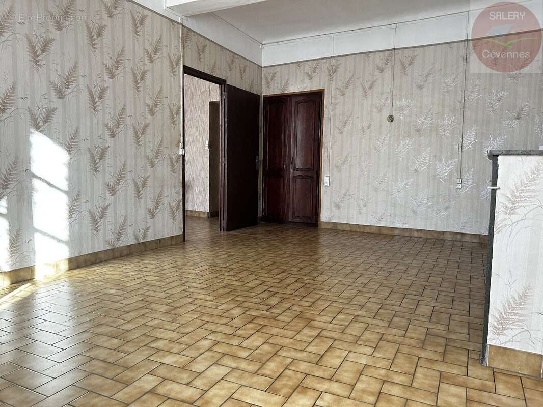Appartement à LASALLE