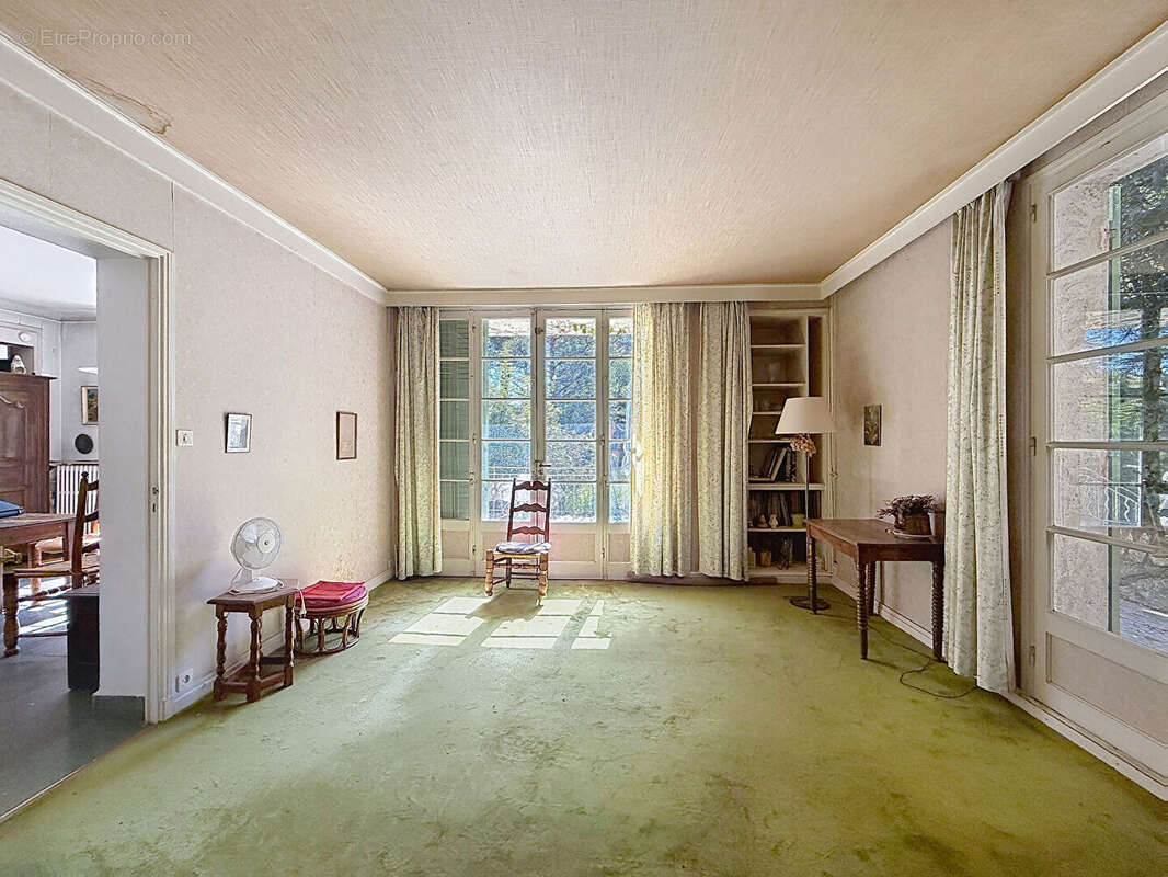 Havre de paix proche avignon - maison à fort potentiel avec dépendance - photo 7