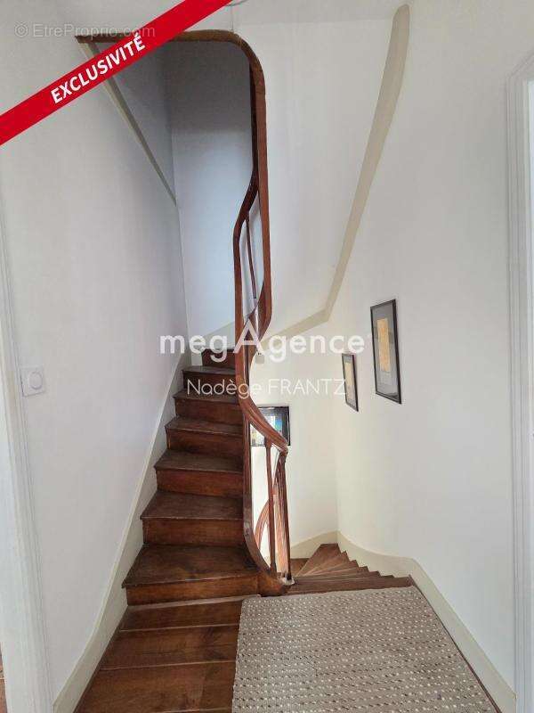 Maison cœur de ville St jean d'Angely avec garage - photo 10