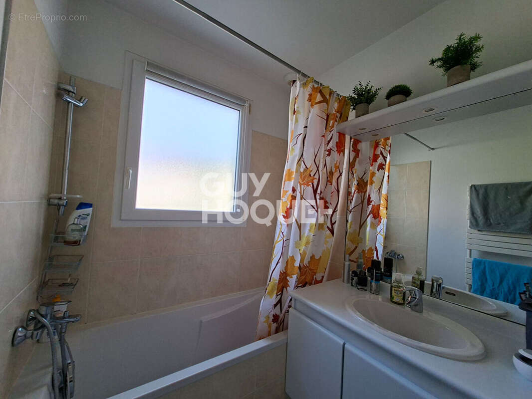 Maison à L&#039;HAY-LES-ROSES