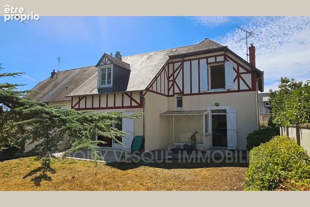 Maison à AGON-COUTAINVILLE