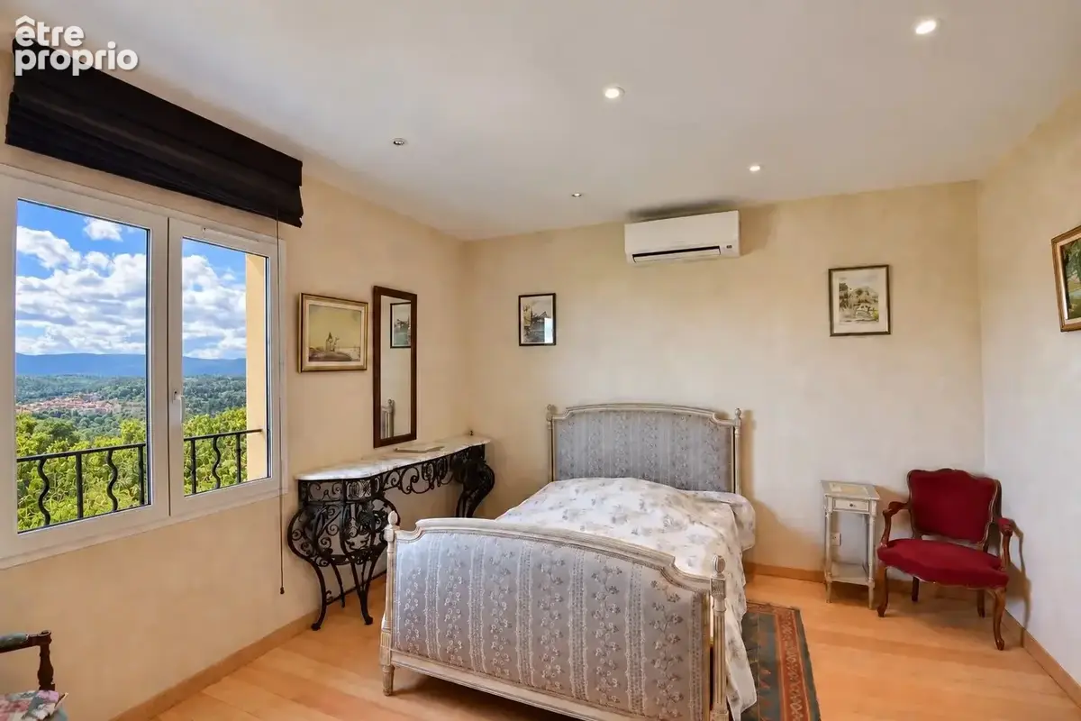 Montauroux – Appartement 86 m², 3 chambres, terrasse de 60 m² et vue dégagée - photo 8