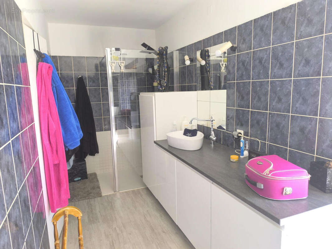 salle d eau - Maison à CONDOM