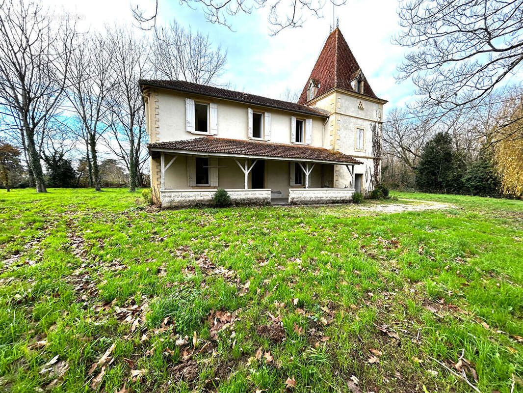 Maison à PINEL-HAUTERIVE