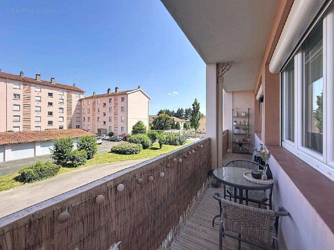 Appartement à CHARNAY-LES-MACON