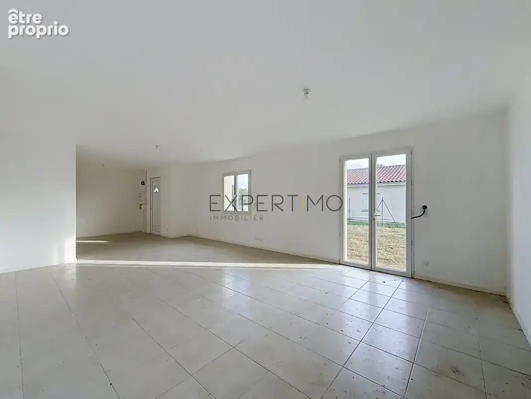 Maison de 2023 jamais habitée et à personnaliser, 3 chambres et 480 m2 de terrain - photo 3