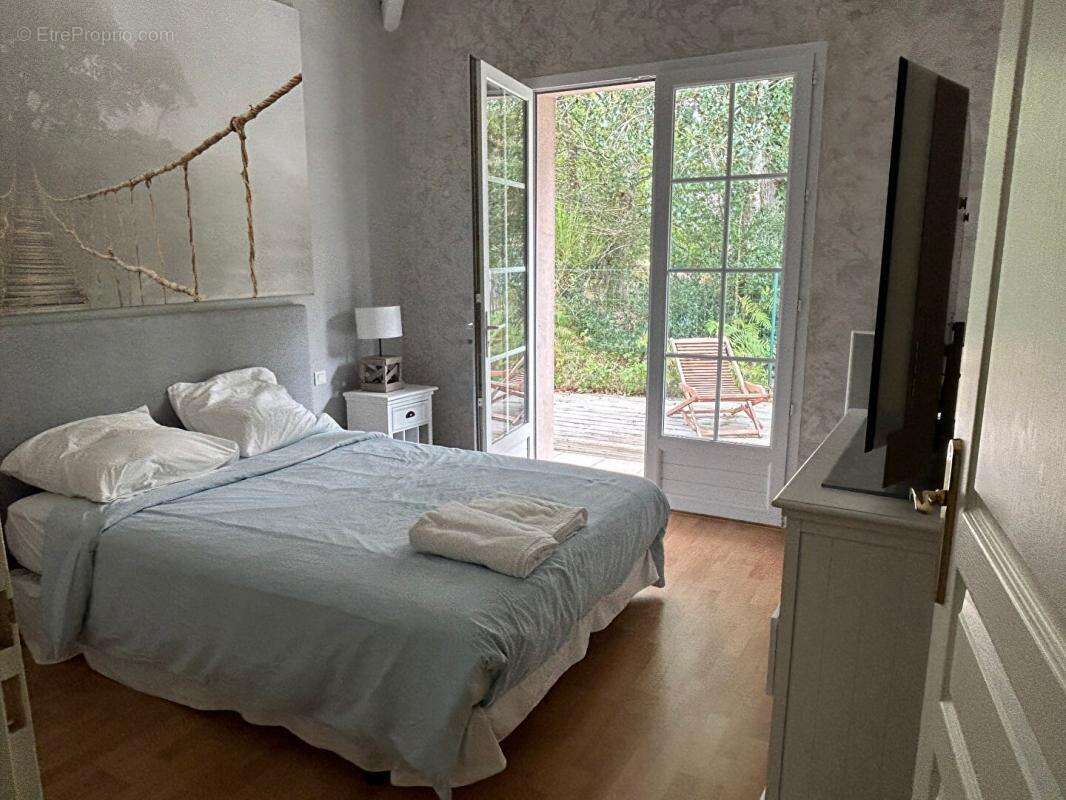 Maison à MOLIETS-ET-MAA