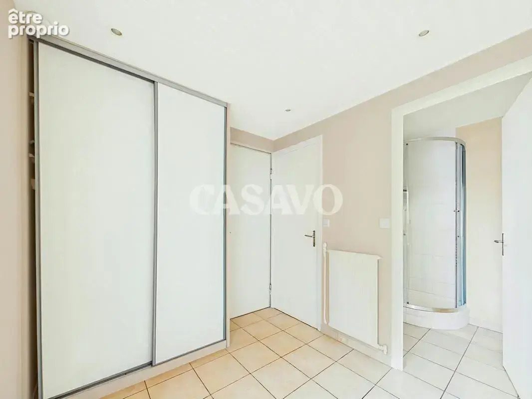 Vente Appartement 4 pièces de 73m² - 69270 Fontaines-sur-Saône - photo 6