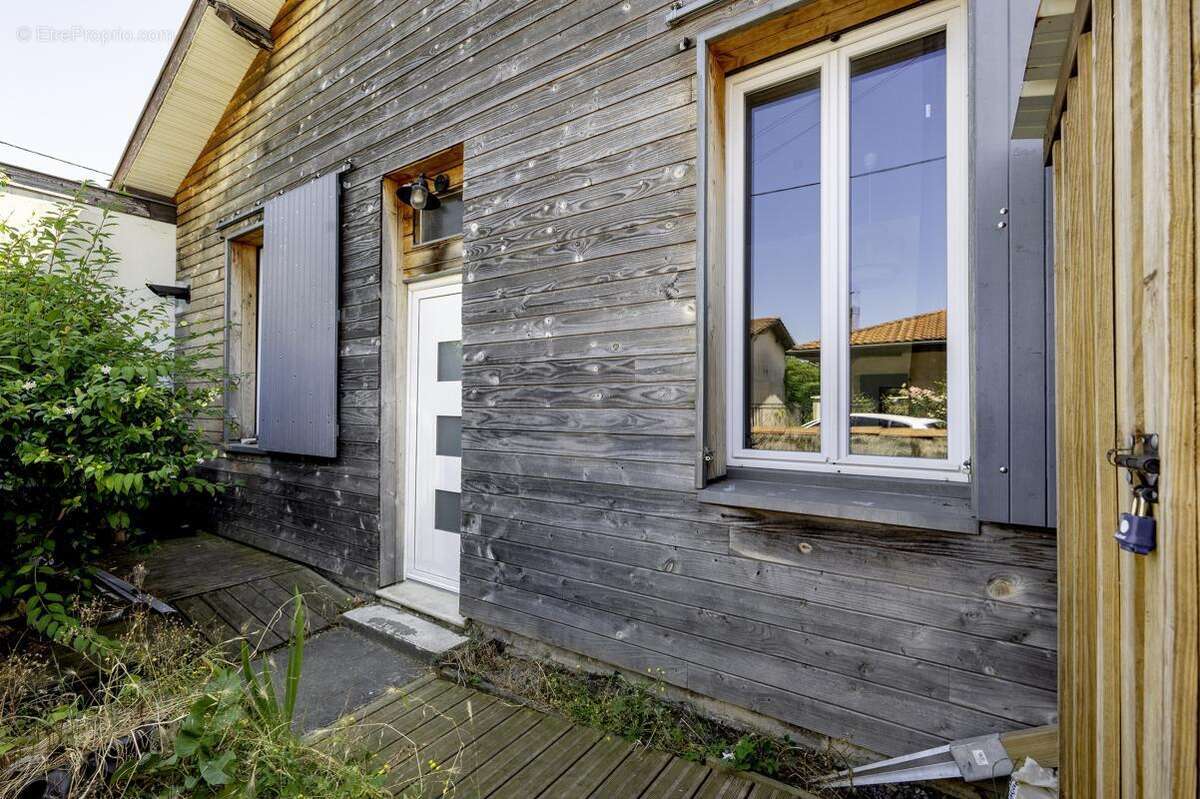 Maison 137 m² à Begles  - photo 10