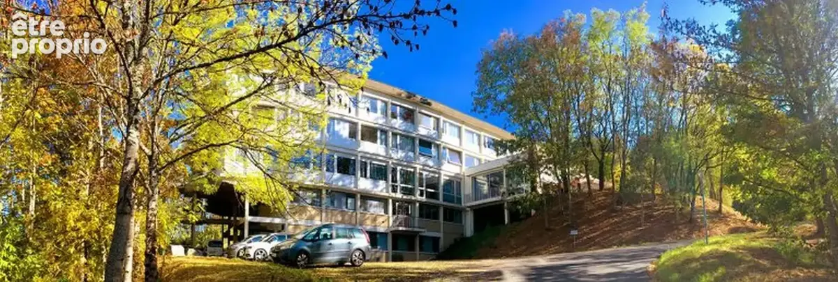 Appartement à RIOM-ES-MONTAGNES