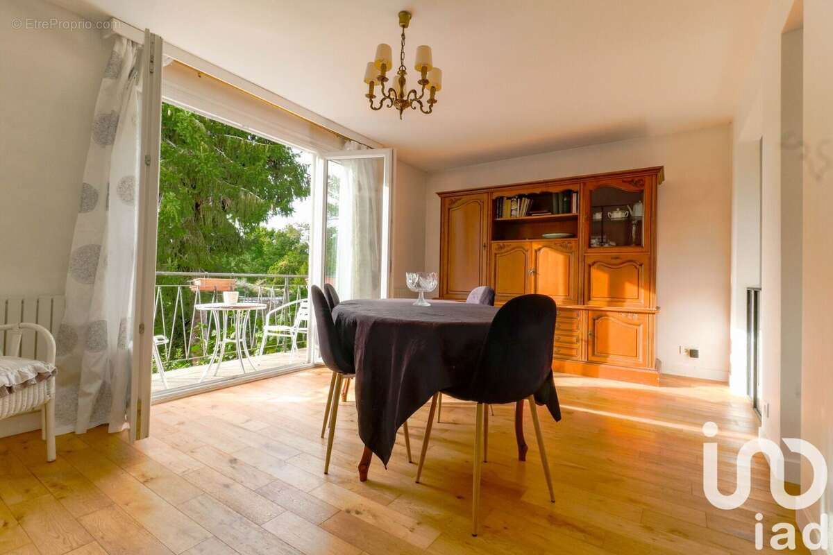 Photo 2 - Maison à SAINT-GERMAIN-LES-ARPAJON