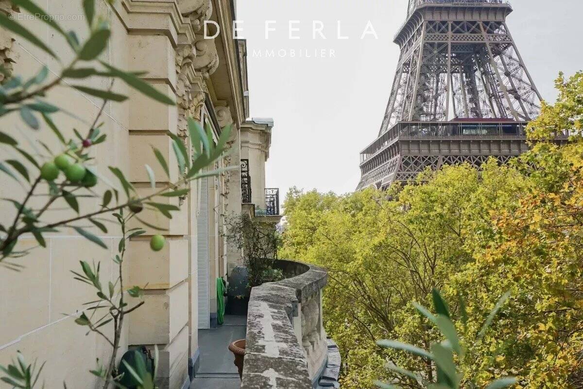 Appartement à PARIS-7E