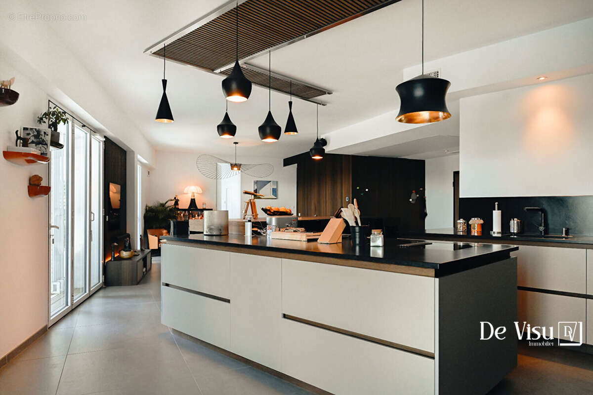 154 m² en exclusivité au sommet de l'Arbre Blanc ! - photo 4
