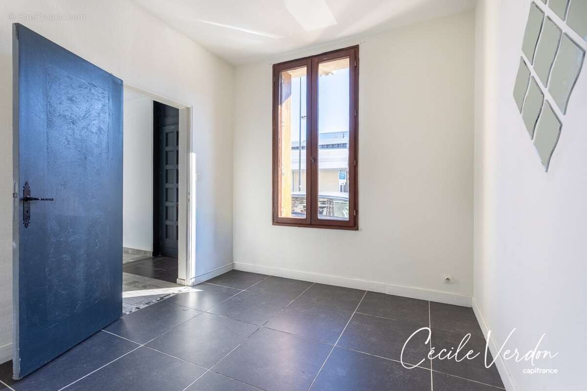 Maison à vendre 5 pièces, garage moto, Bergerac 4 chambres sur 257 m2 de terrain - photo 16