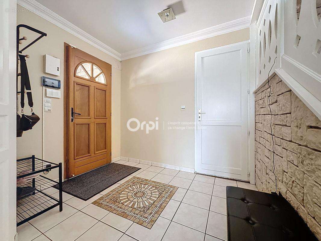 Maison à ALBERTVILLE