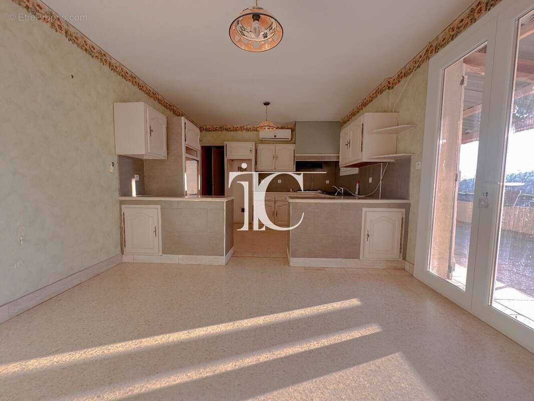 Maison à SAINT-AMBROIX