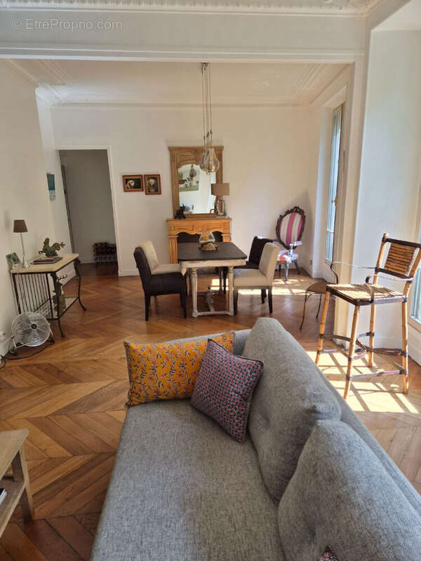 Appartement à PARIS-10E