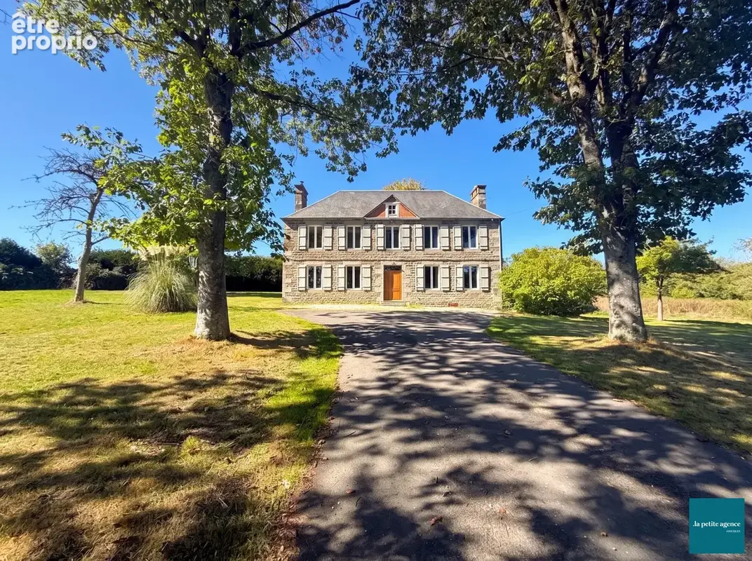Photo Maison à Le Beny-Bocage au prix de 359 000€