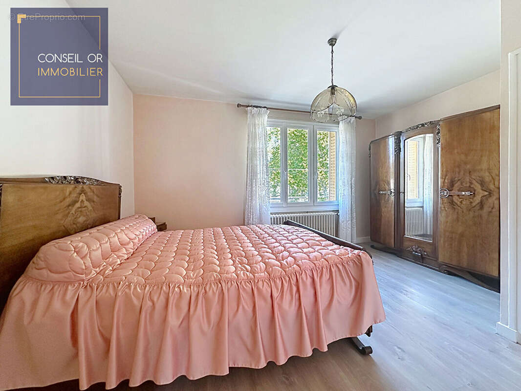 Maison Saint Genis Laval 4 pièce(s) 165 m2 - photo 9