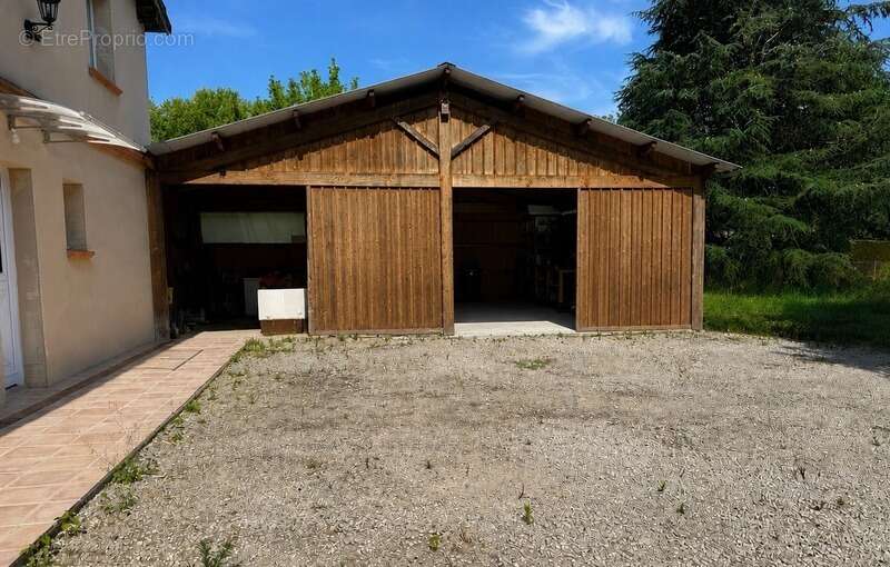 Maison t6 240 m2 - photo 4