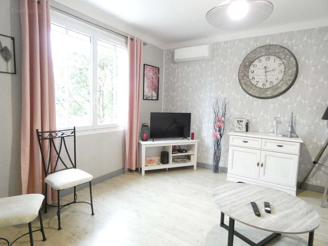 Maison à SAINT-PRIVAT-DES-VIEUX