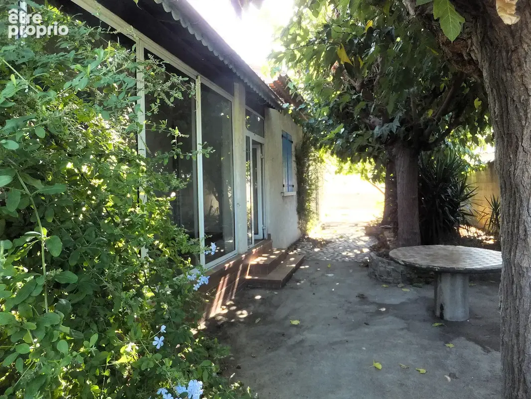 Villa 5 pièces avec 2 garages et jardin - photo 5