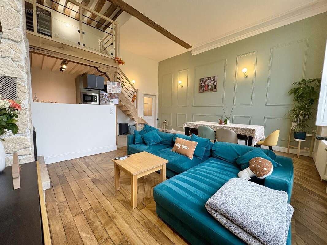 Appartement à CHECY