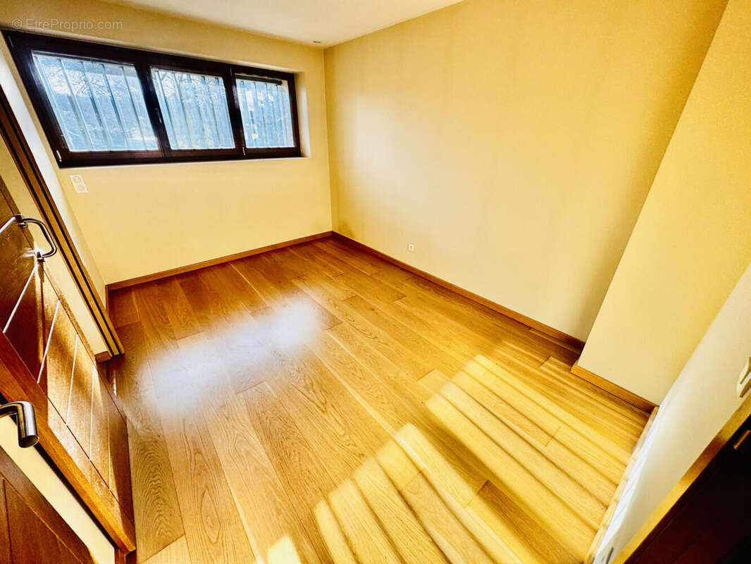 CH 1 (2) - Appartement à VIRY