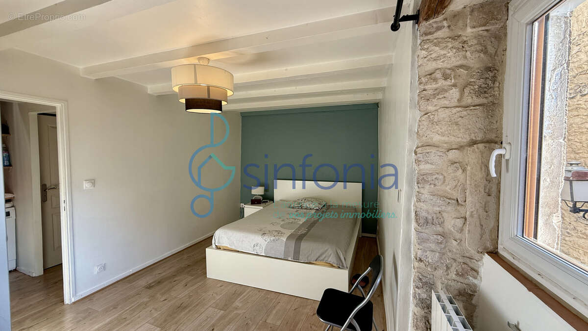 Maison à LA CALMETTE