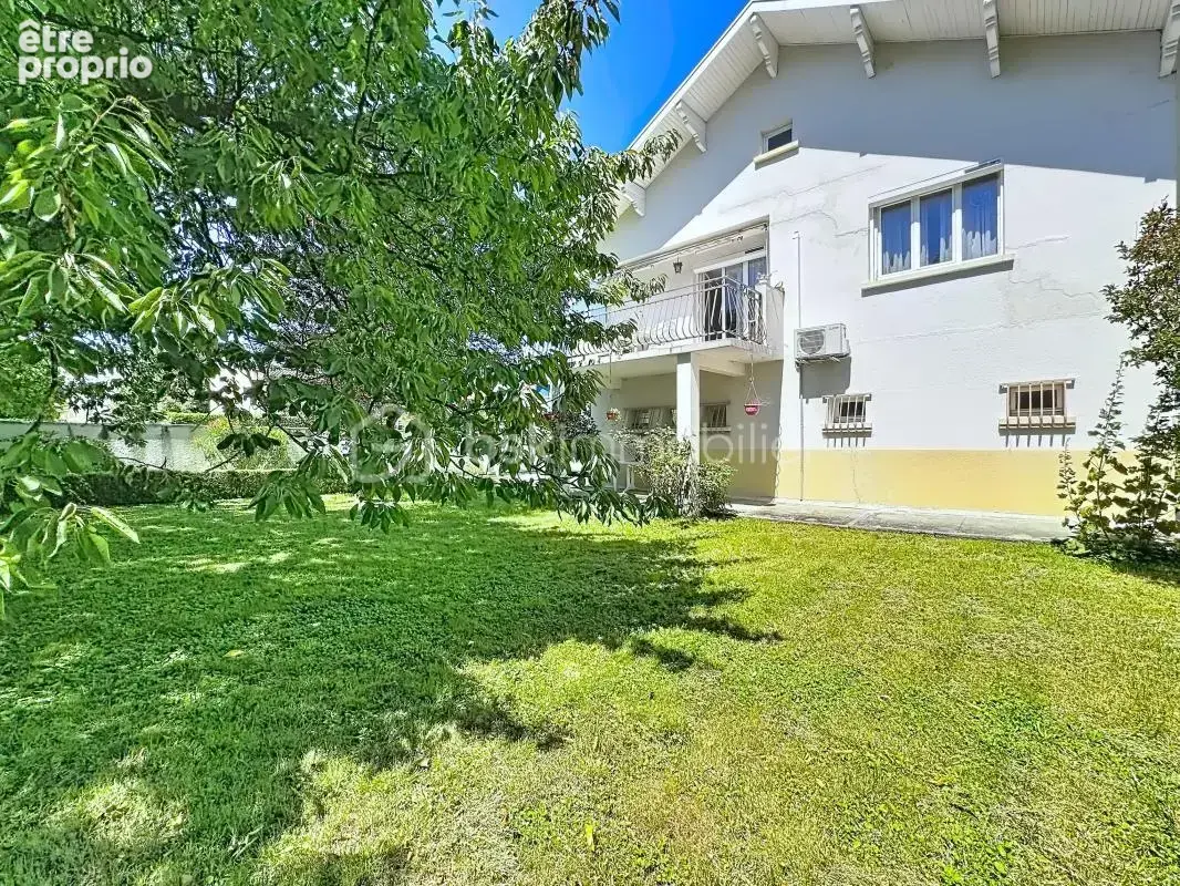 Maison familiale avec jardin de 700 m² – Quartier de la Commanderie – Échirolles - photo 5