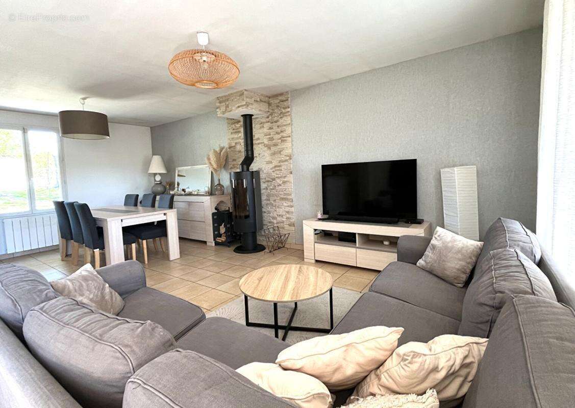 Maison de plain pied : 5 pièce(s) 103 m2 + Jardin - photo 4