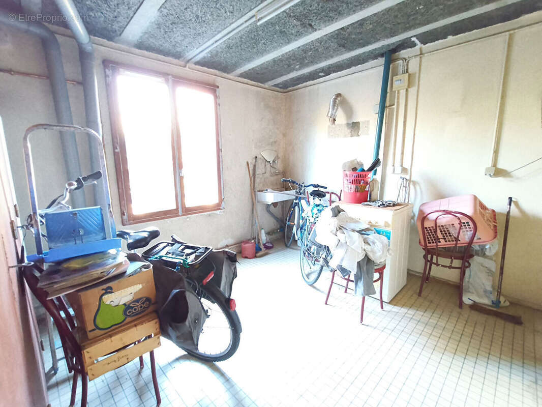Maison à SAINTES