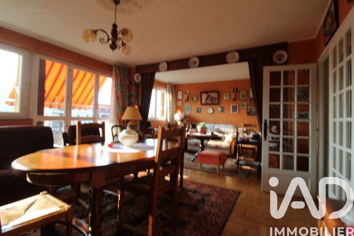 Photo 3 - Appartement à CONFLANS-SAINTE-HONORINE