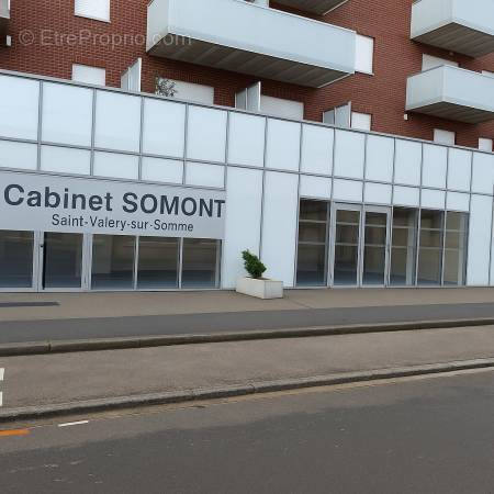 1 n°1 - Commerce à BERCK