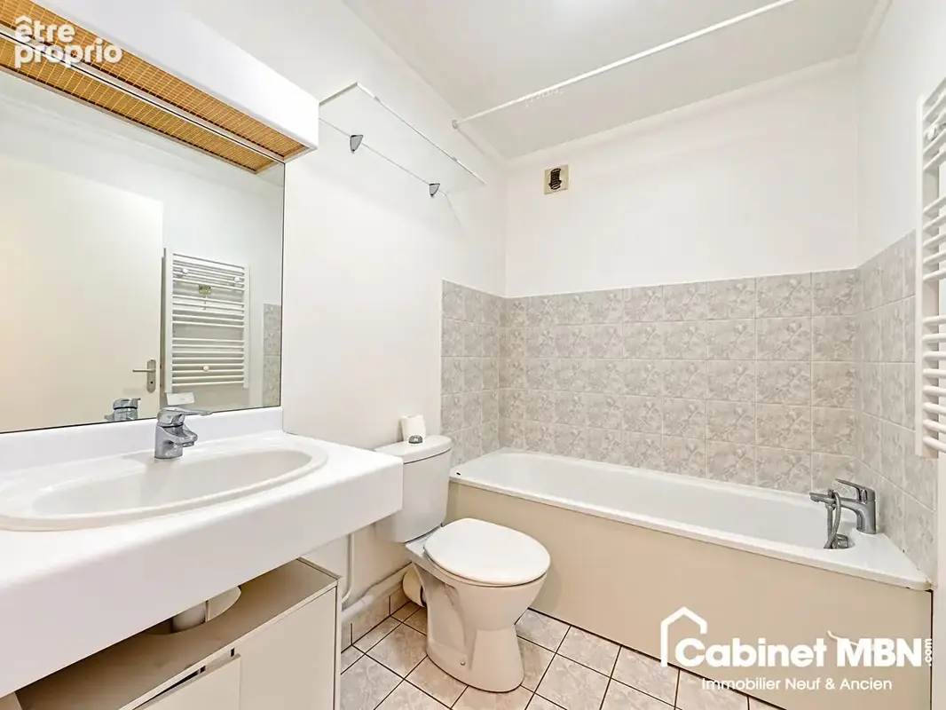 Centre-ville - studio 31 m² - balcon - parking - photo 7