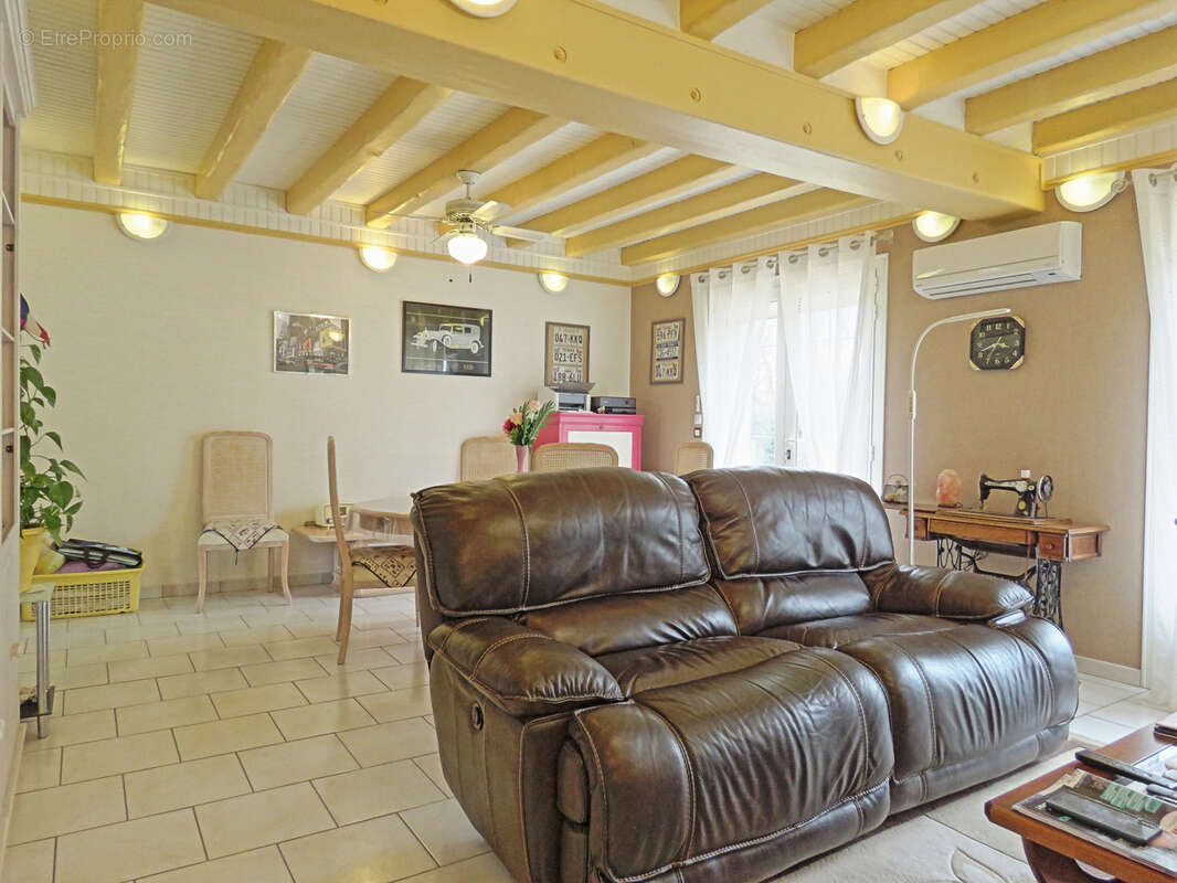 Maison à SAINT-MAURICE-SUR-FESSARD