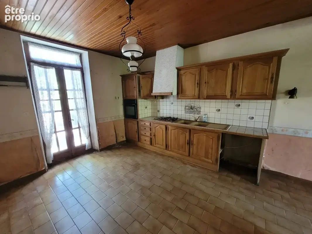 Maison à rénover - 2 appartements - 179.5 m² - photo 5