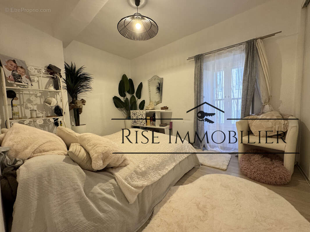 Maison à LEZIGNAN-CORBIERES