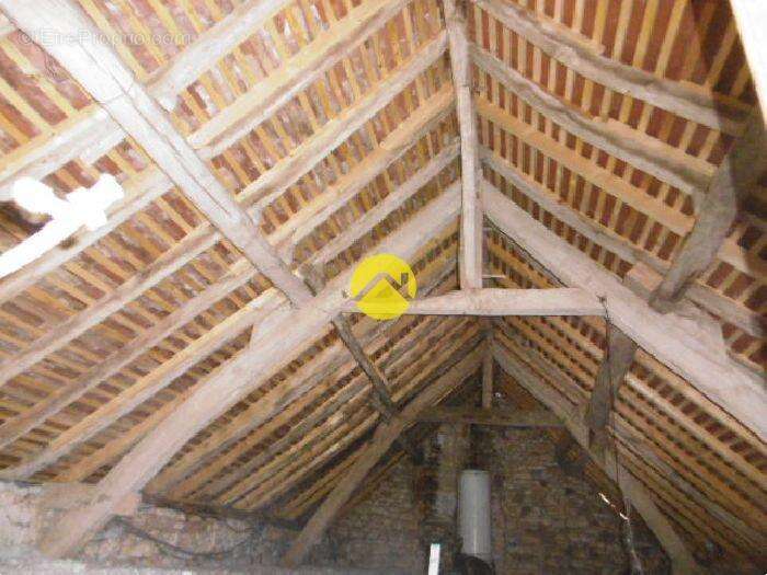 Maison à TOURNON-SAINT-MARTIN