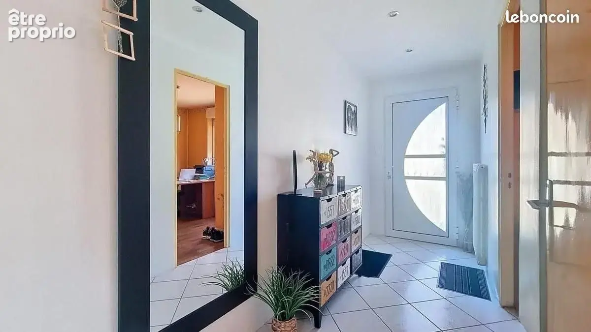 Maison 7 pièces 252 m² à vendre à Vesoul (70000) - photo 1