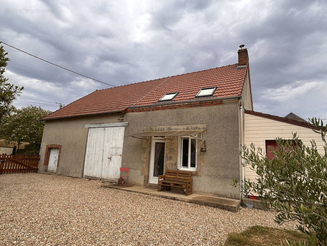 Maison à LA FORET-DU-TEMPLE
