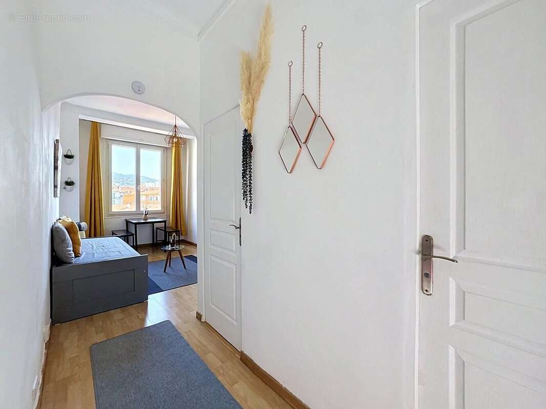 Appartement 3 pièces + cave en location - photo 7