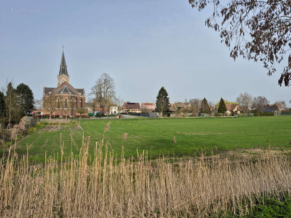 Terrain à HANTAY