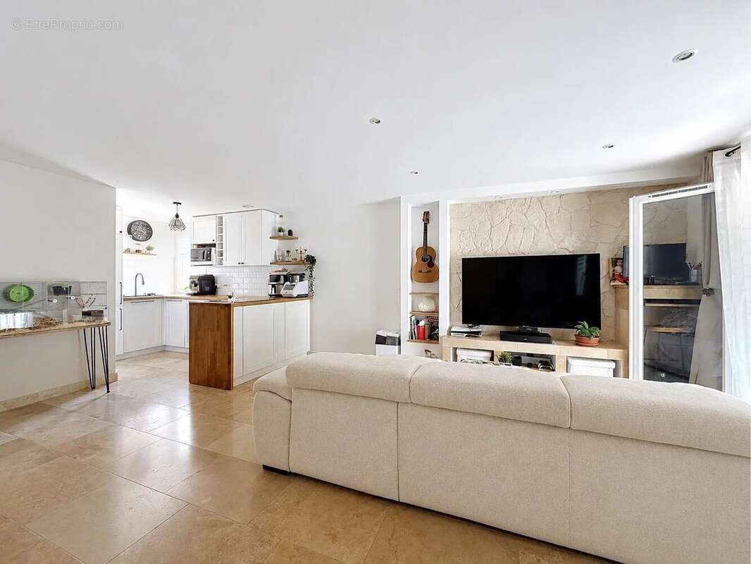 Levens - maison mitoyenne de 3pièces de 75m² habitable avec jardin et parking - photo 2
