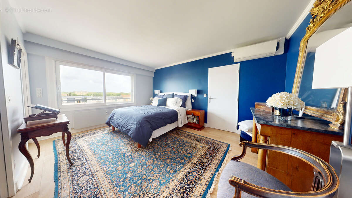 Appartement à SARTROUVILLE