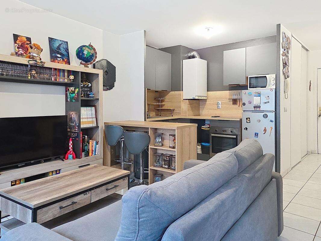 Appartement à MEYZIEU