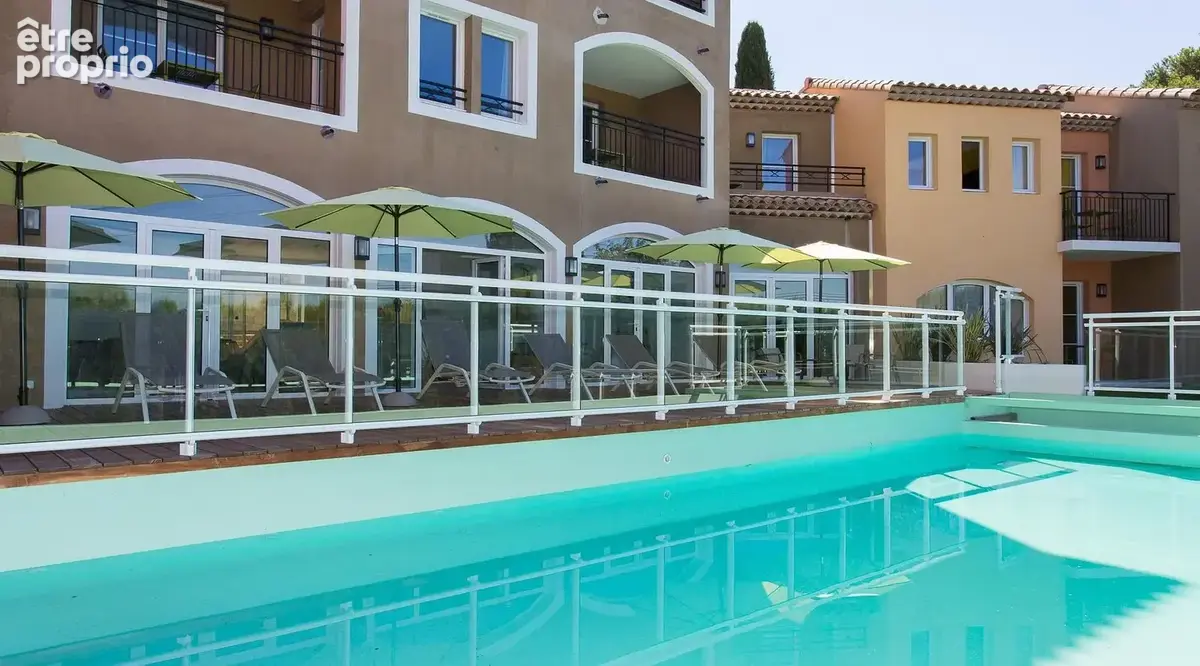 Appartement à MOUGINS