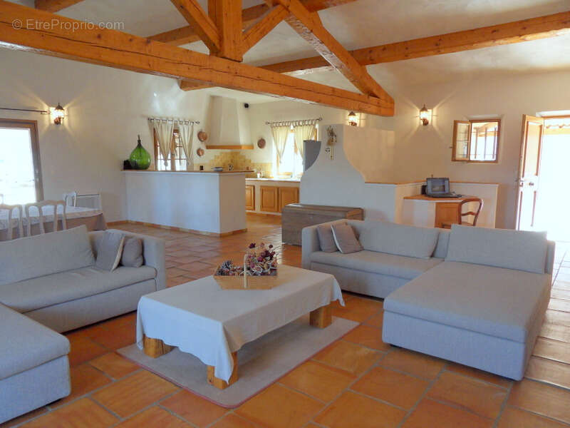 Maison à PLAN-DE-LA-TOUR