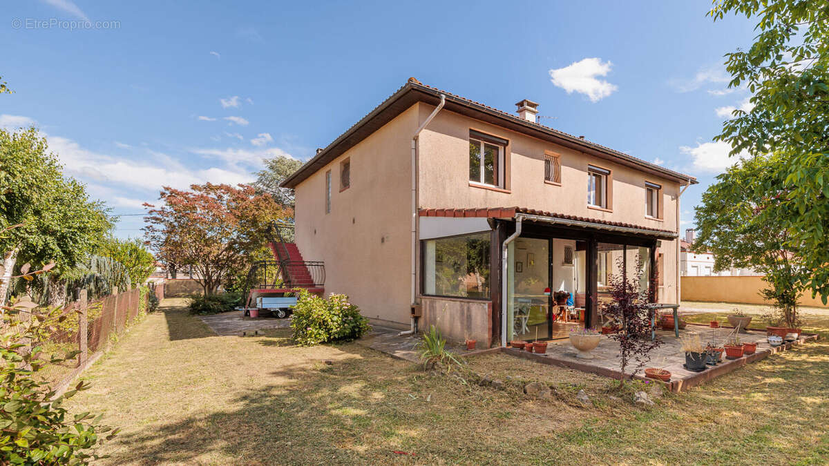 Maison à VILLENEUVE-TOLOSANE