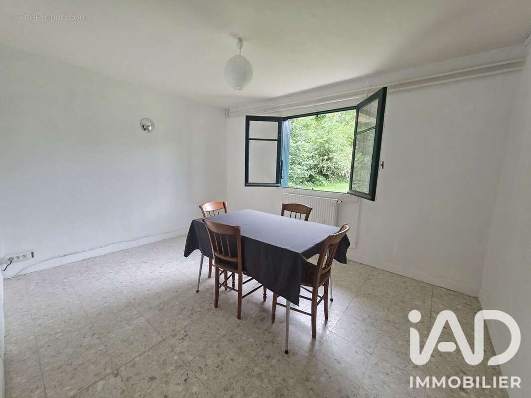 Maison 130 m² à Dremil-Lafage  - photo 4